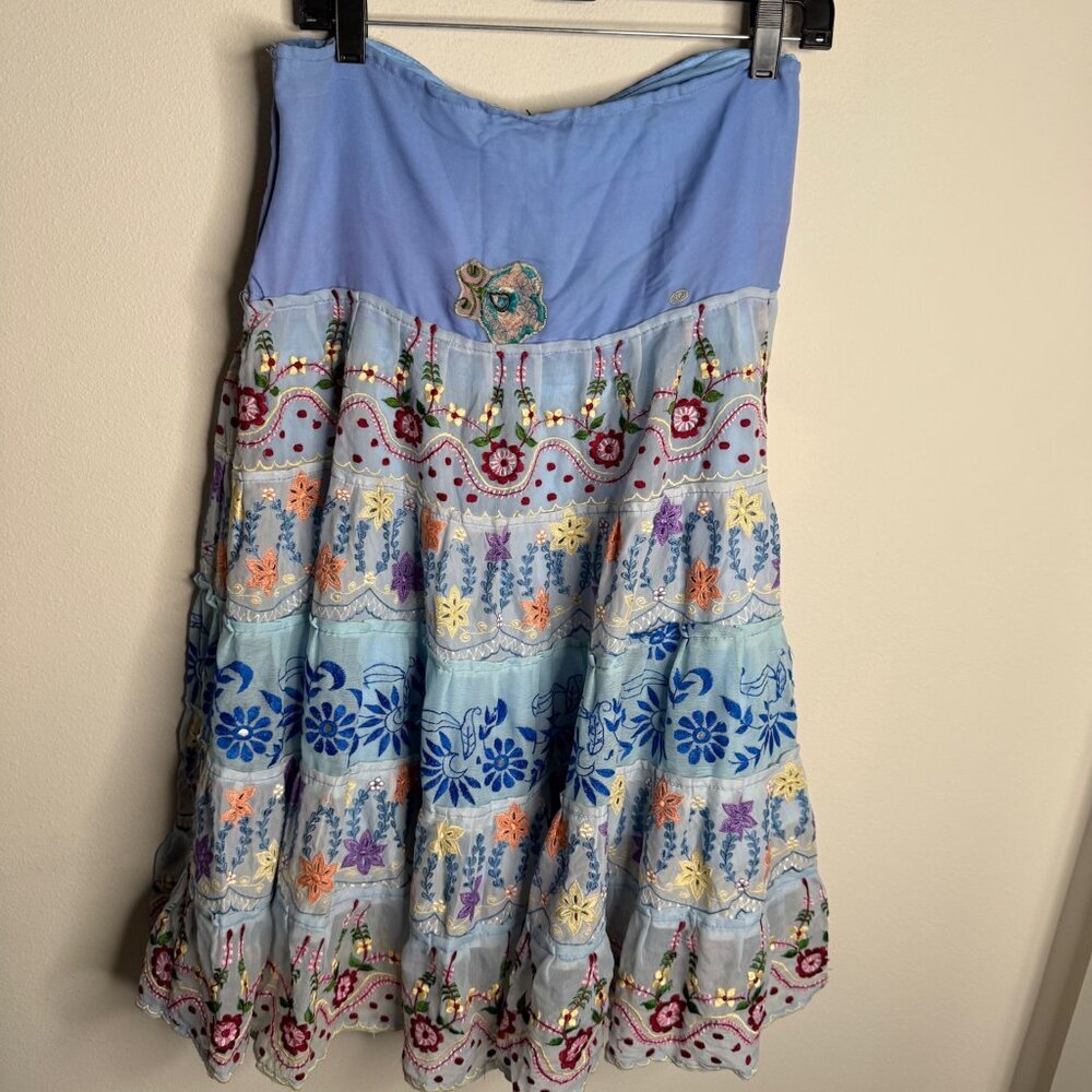 Juliet Dunn Women's Blue Colorful Floral Embroidered Tiered Skirt - Picture 2 of 5